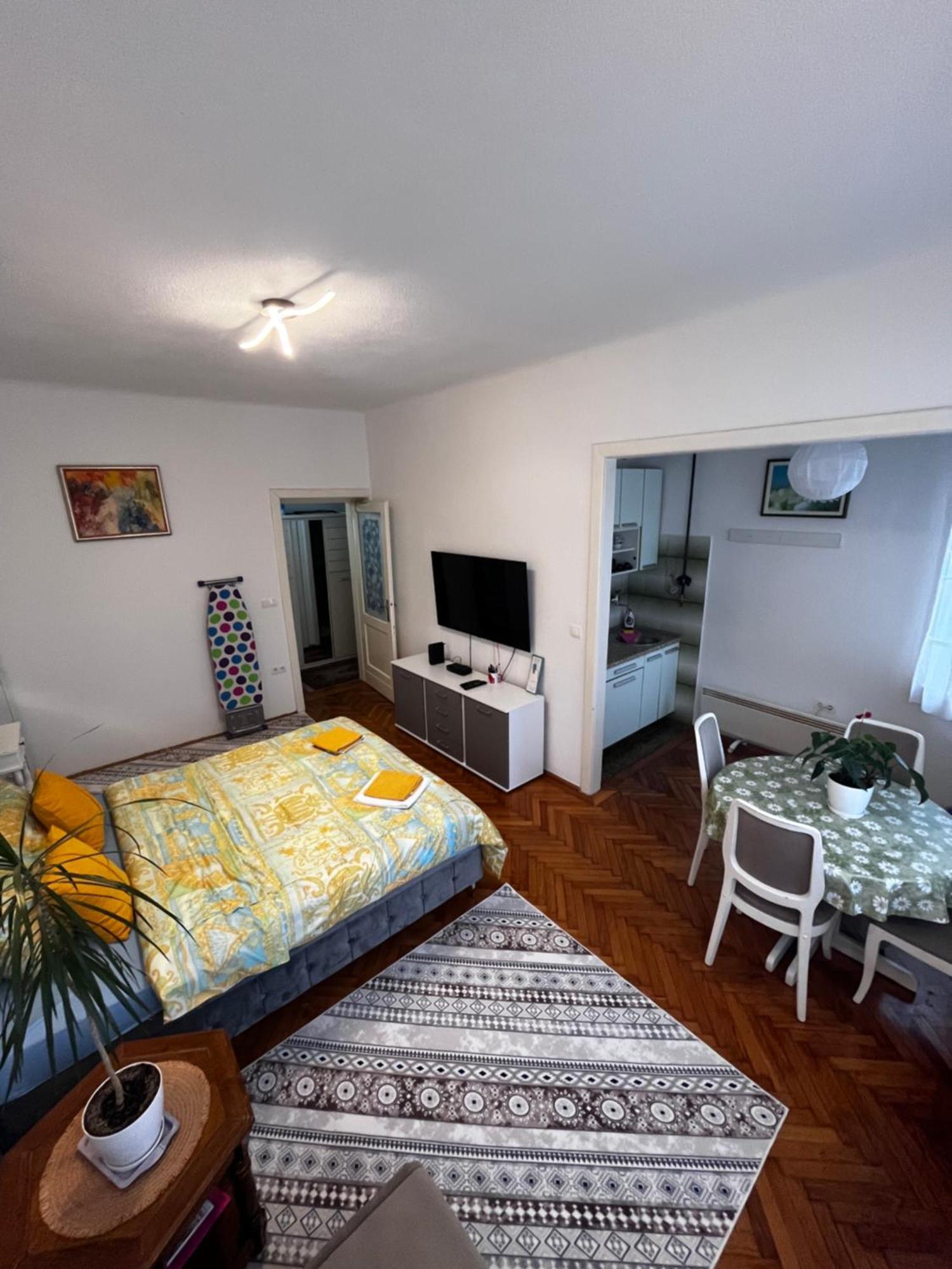 Nina Apartment Сараево Экстерьер фото